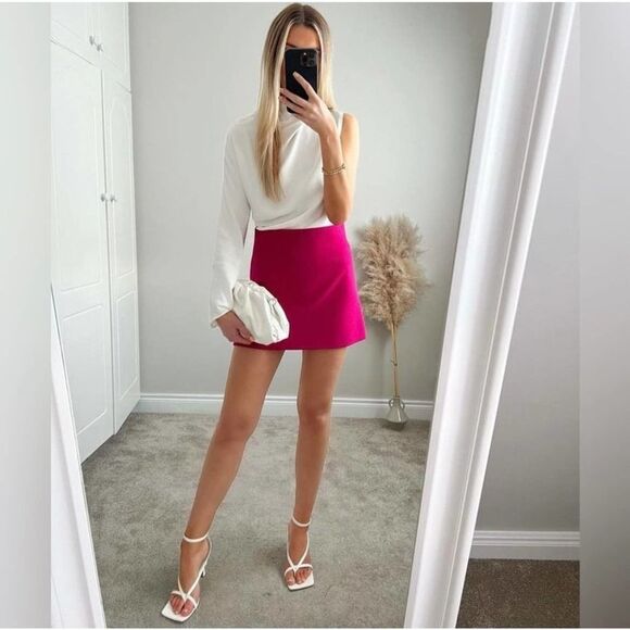 Zara EUC Limited Edition One Sleeve Blouse Top White Size M - Picture 2 of 12